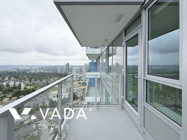 Photo du bâtiment - Myriad 1 BR APT Rental 3503-567 Emerson St Coquitlam: VADA