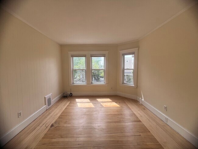 Building Photo - 65 Wareham St