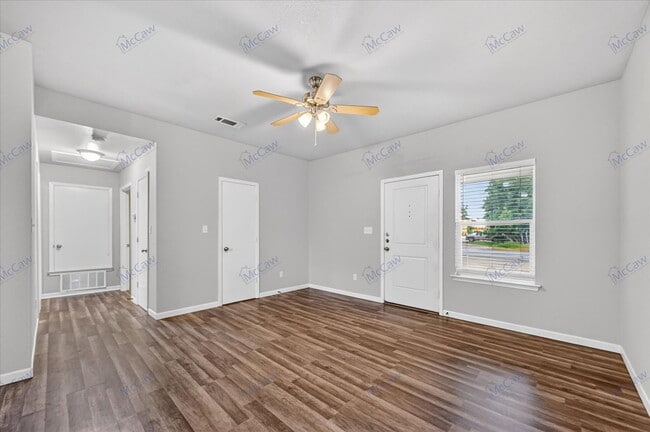 Building Photo - 2312 Gilmer St