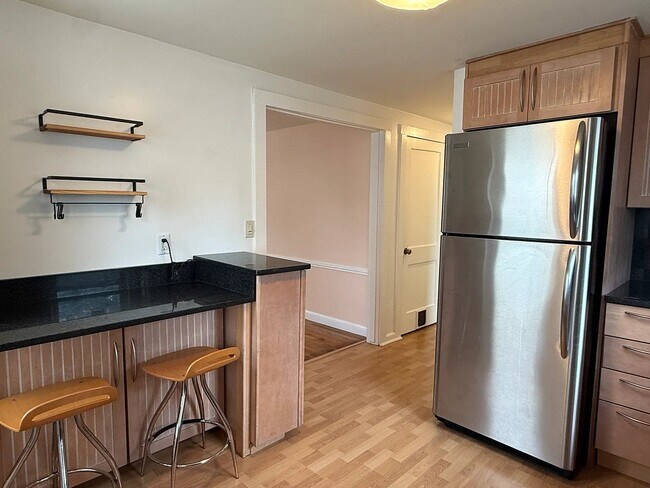 Photo - 31 Falmouth Rd Apartment