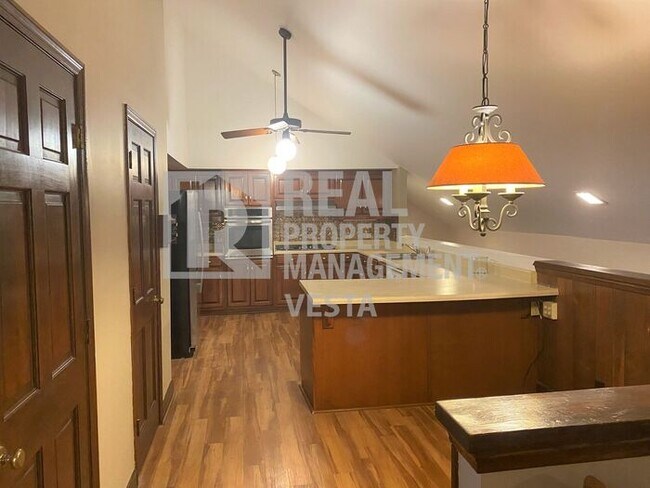 Foto del edificio - Spacious Home in Country Club Estates