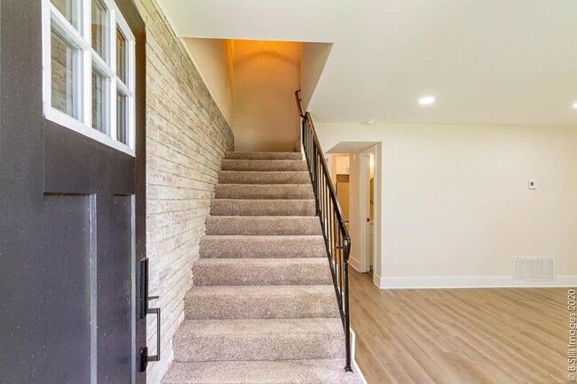 Foto del edificio - 1744 Cambridge Ave