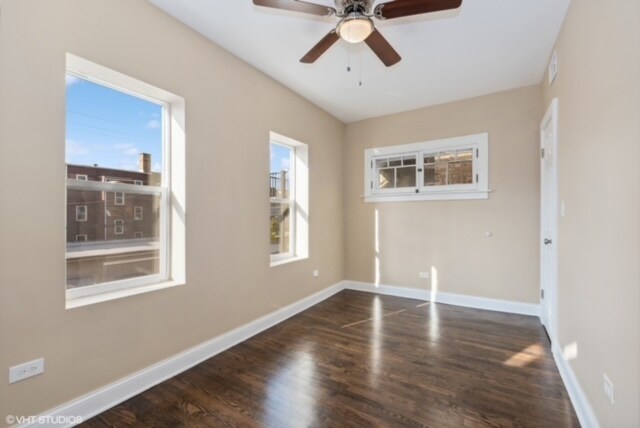 Foto del edificio - 7942 S Hermitage Ave