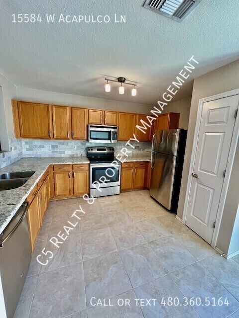 Foto del edificio - 15584 W Acapulco Ln