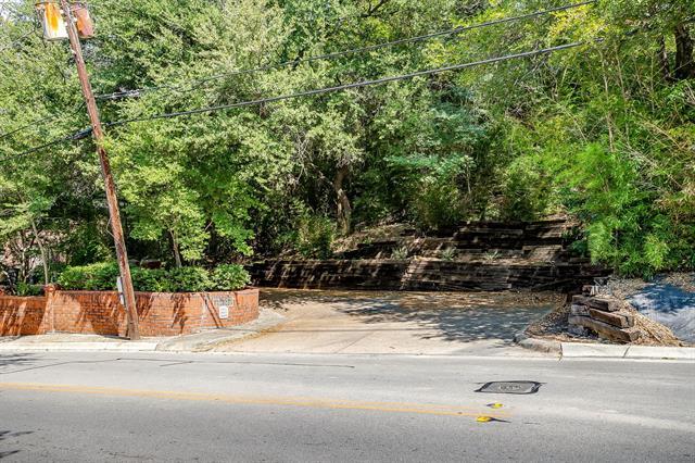 Foto del edificio - 1805 Burton Hill Rd