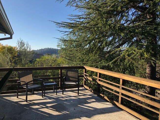Foto del edificio - 4560 Sullivan Ct