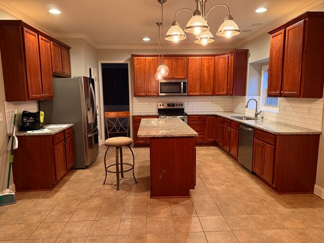 Building Photo - 3320 Blackford Pky