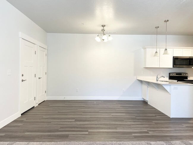 Foto del edificio - Bright New Lehi Condo at Timp Point!