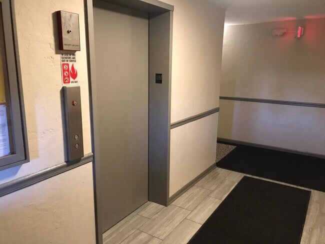 Foto del edificio - 4721 St Joseph Creek Rd