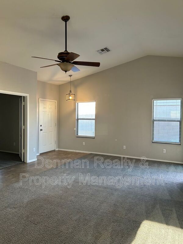 Foto del edificio - 1872 St David Ct