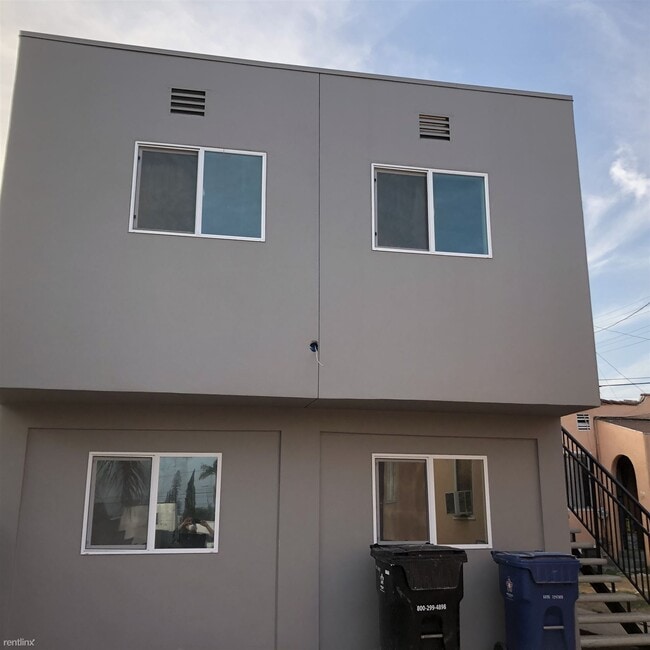 Building Photo - 615 S Duncan Ave
