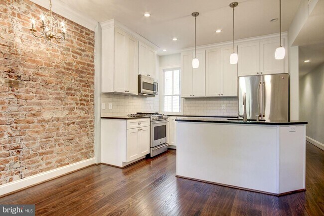Foto del edificio - 3040 R St NW