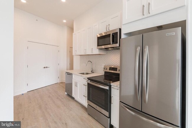 Building Photo - 1622 Point Breeze Ave