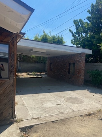 Building Photo - 1255 N Alamo St