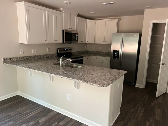Building Photo - 4623 Hazelburn Dr