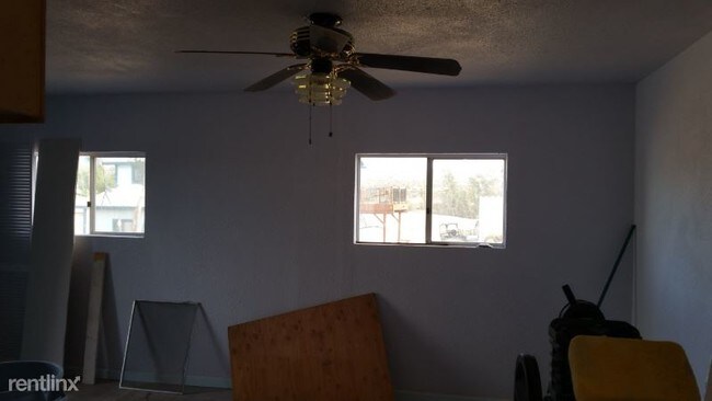 Foto del edificio - 1 br, 1 bath Apartment - 42451 Sage Road