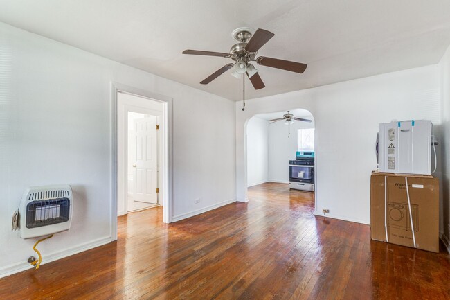Building Photo - Porter St Duplex