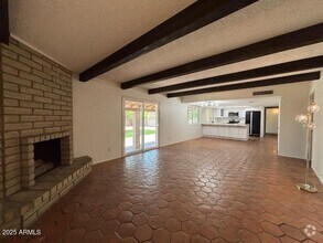Building Photo - 14015 N Hampstead Dr