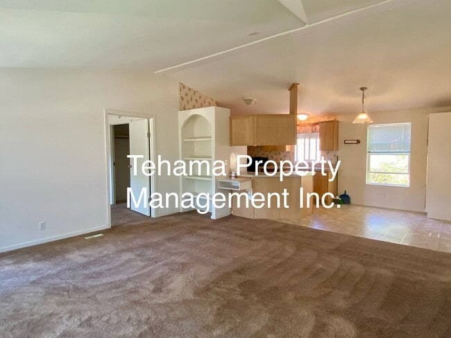 Building Photo - Manufactured home in Red Bluff, CA