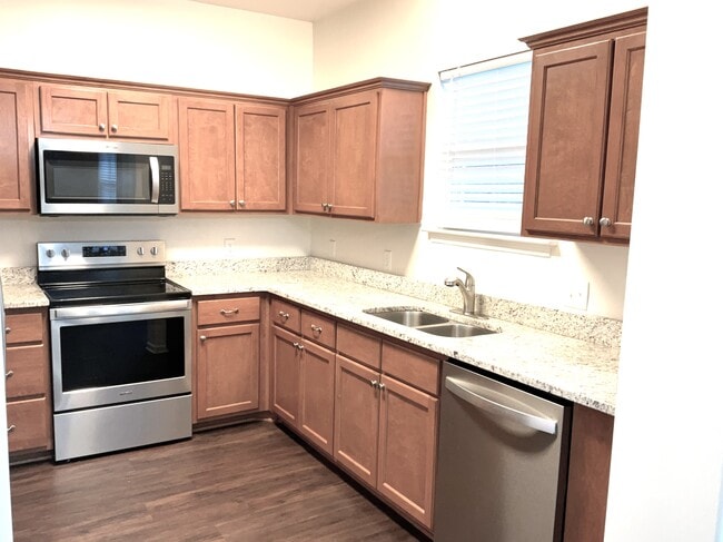 Building Photo - 51 Sago Palm Dr