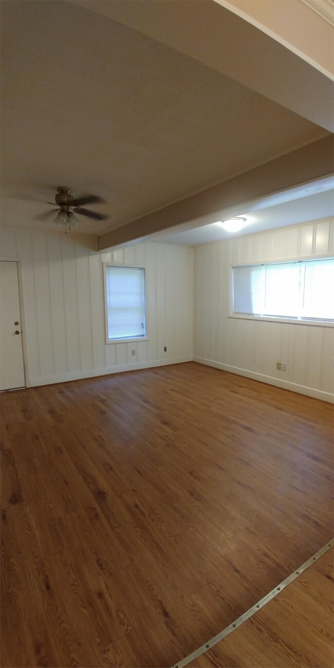 Foto del edificio - 104 Caladium St