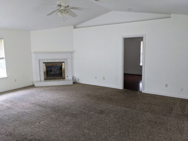 Building Photo - 2823 Atoka Trail