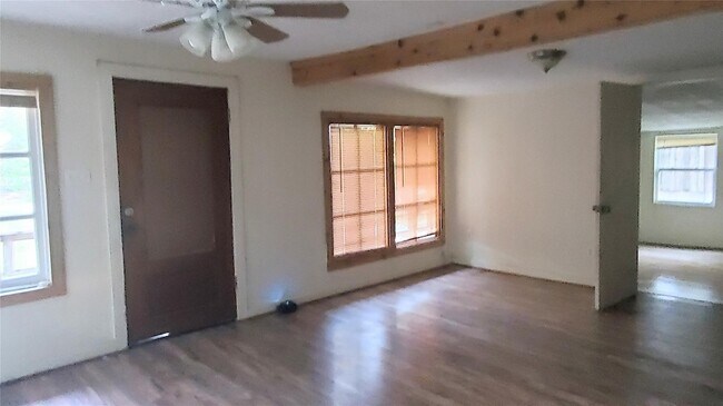 Foto del edificio - 6636 Bonanza Dr