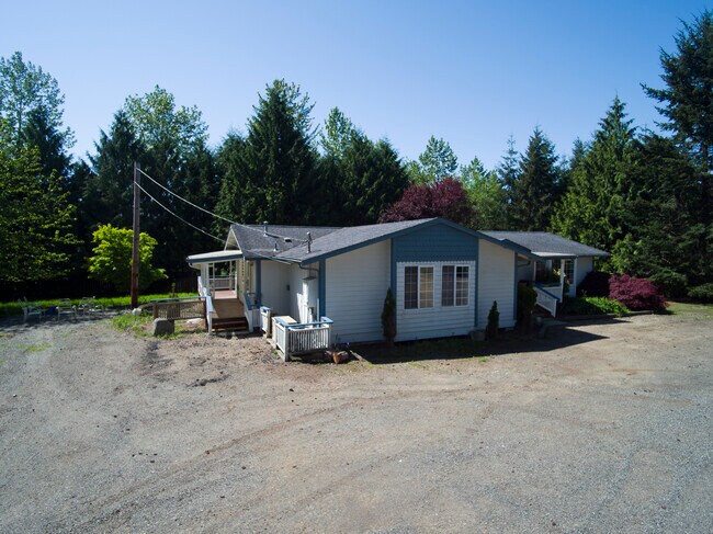 Foto del edificio - 13315 Lost Lake Rd