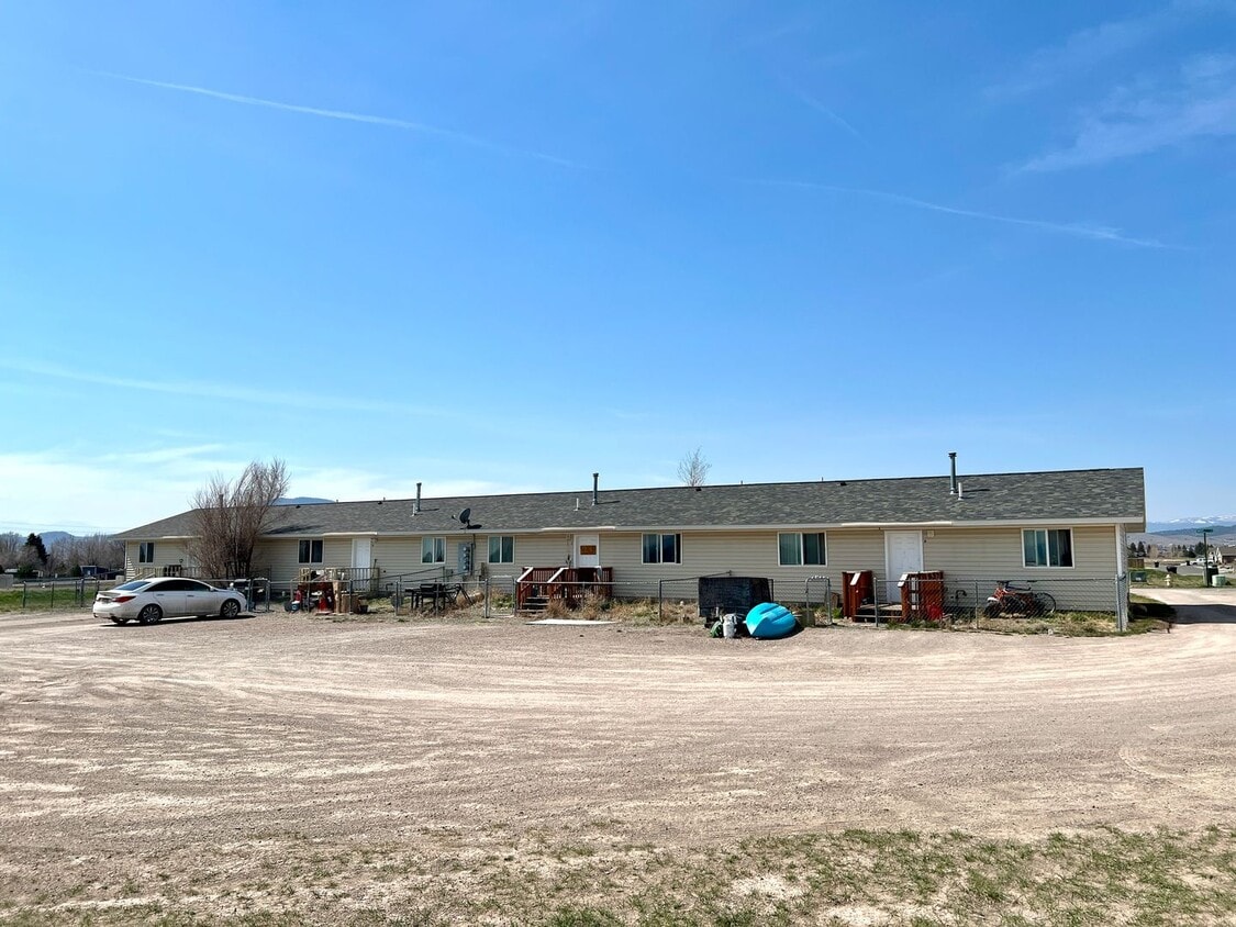 Building Photo - 7935 Avocet Dr