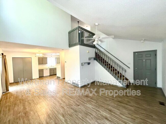 Foto del edificio - 4570 Witches Hollow Ln