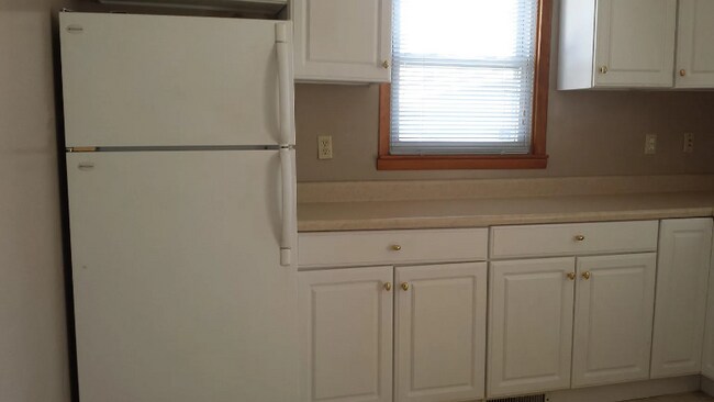 Foto del edificio - 1311 S State St