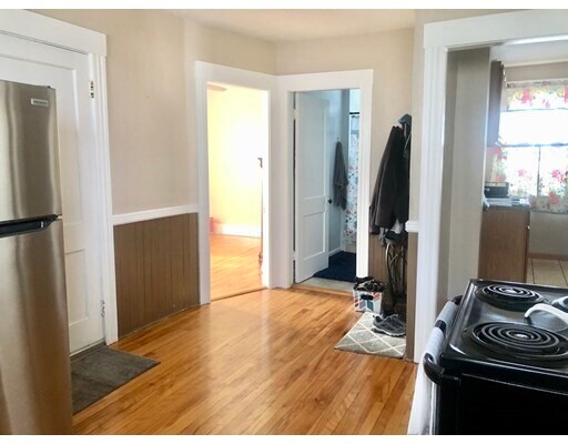 Building Photo - 64 Howland Terrace