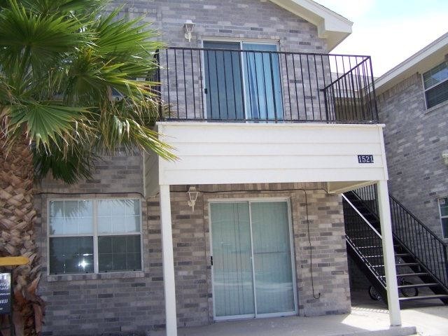 Foto del edificio - 1521 Oasis Dr