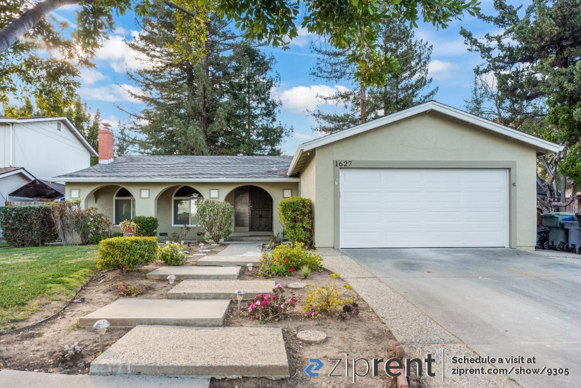 Primary Photo - 1627 Finch Way