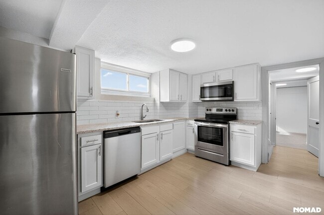 Foto del edificio - 4325 S Cherokee St