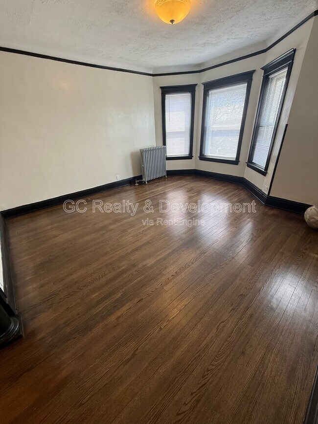 Foto del edificio - 1452 E Marquette Rd