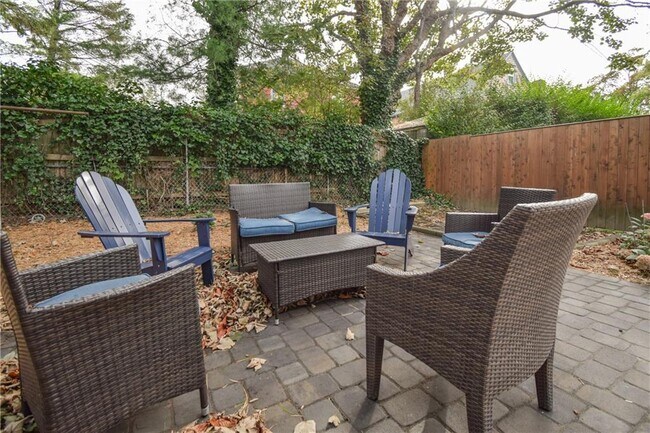 Foto del edificio - 16 Vaughan Ave