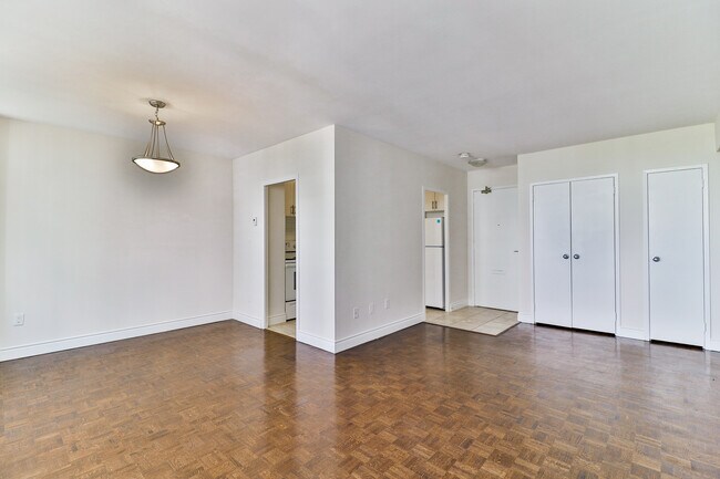 Photo du bâtiment - 1 Bedroom Unit - 50 Cambridge