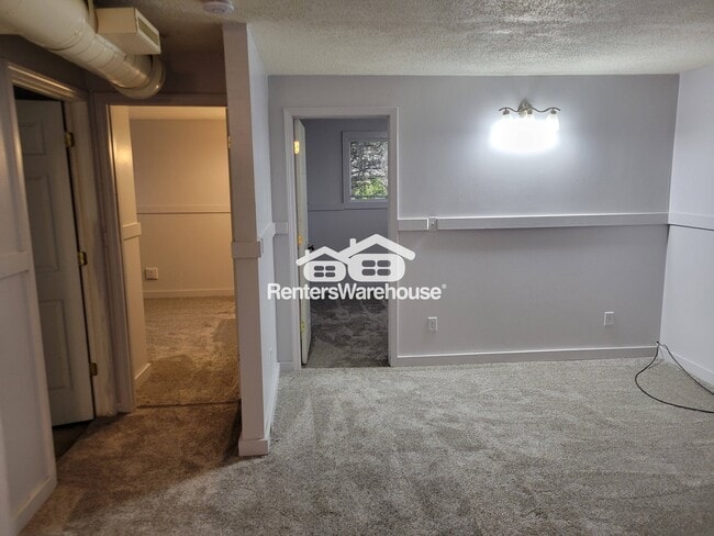 Building Photo - 605 Mosher Ave