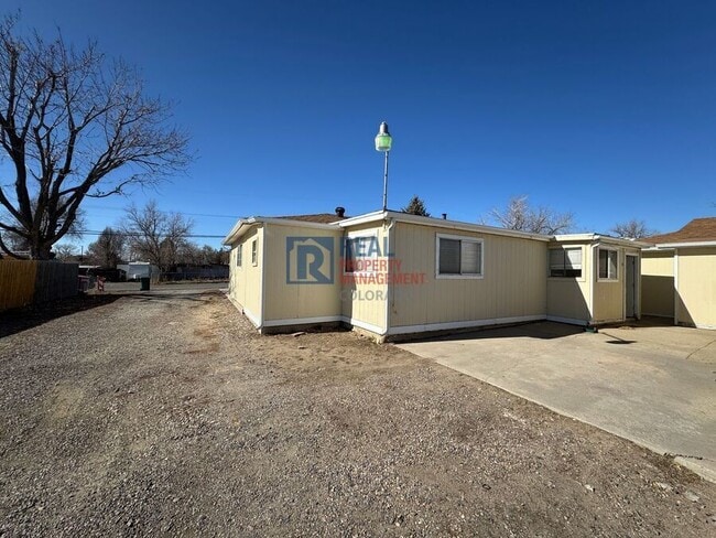 Photo - 2090 Altura Blvd House