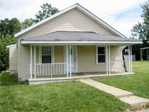 Building Photo - 1500 E Butler St