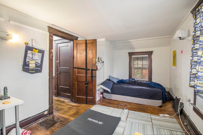 Foto del edificio - 852 Brookwood-