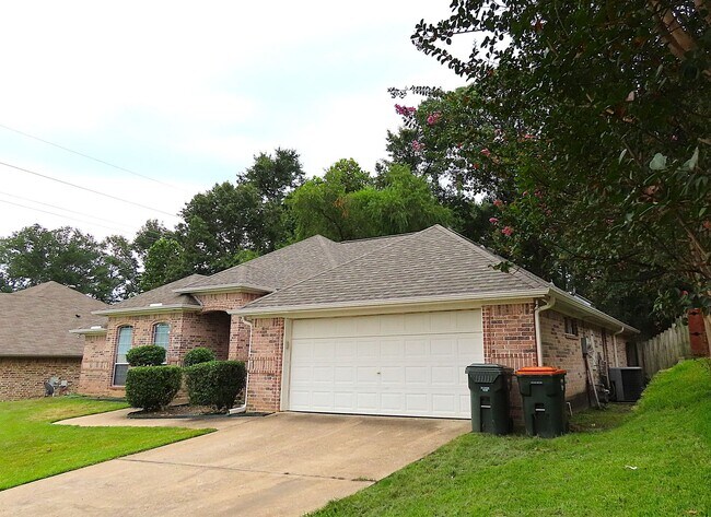 Foto del edificio - South Tyler-Whitehouse ISD! Beautiful 4 Be...