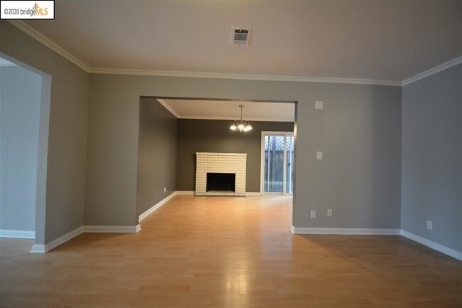Building Photo - 1462 Kimball Ct