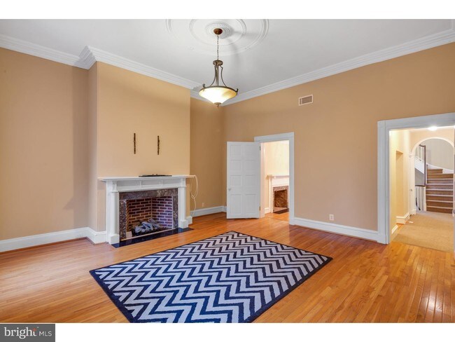 Building Photo - 535 Spruce St