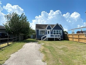 Building Photo - 2371 Broadway St