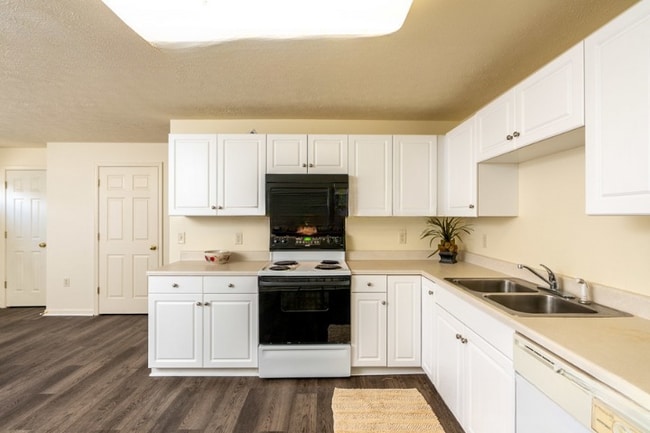 Photo - Glenside Townhomes