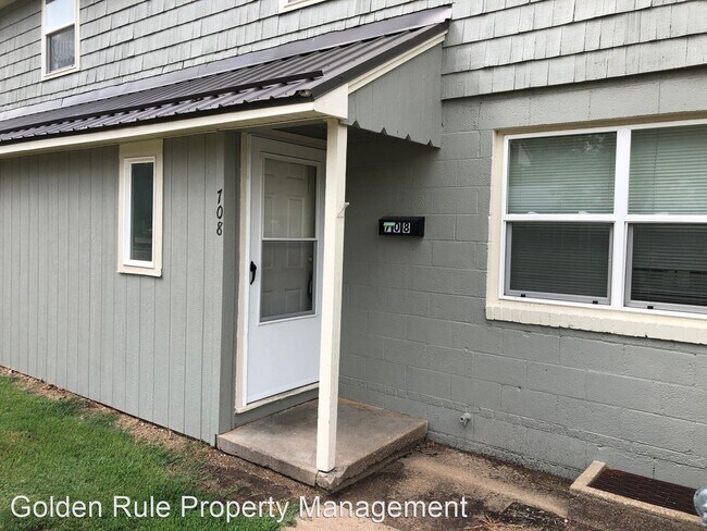 Foto del edificio - 2 br, 1 bath House - 708 15th Cir