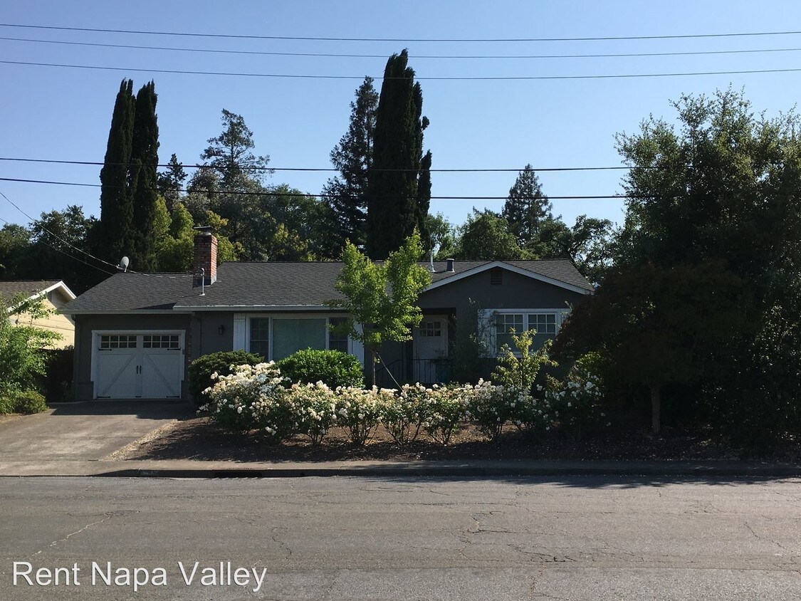 Foto principal - 2 br, 2 bath House - 1747 Park St
