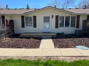 Building Photo - 1583 Highland Park Dr